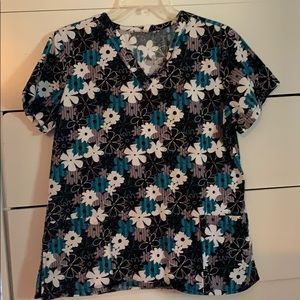 Women’s scrub top